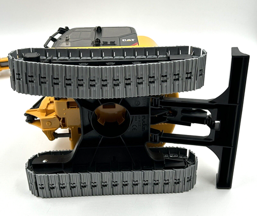 2014 Bruder 2337/01 CAT Caterpillar Excavator Construction Vehicle Plastic 1:16 - Picture 15 of 17