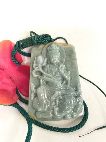 Amuleto Ciondolo Guan Yin Giada Rossa Verde 60x42mm Dea della Compassione Buona Fortuna - Foto 2 di 12
