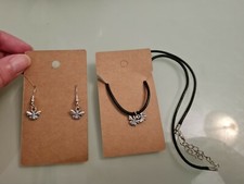 Bee Neckalace And Earing Set