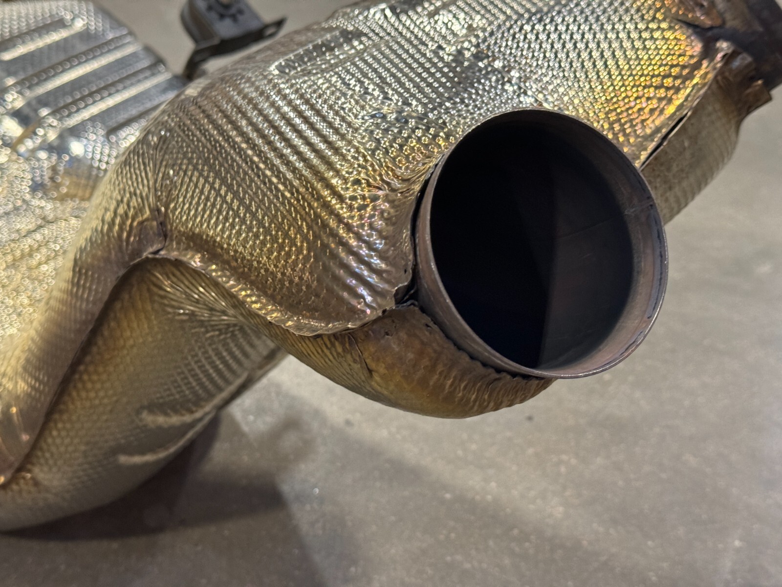 2016-2021 McLaren 570S 570GT Rear Exhaust Muffler System Center OEM 13HA004CP