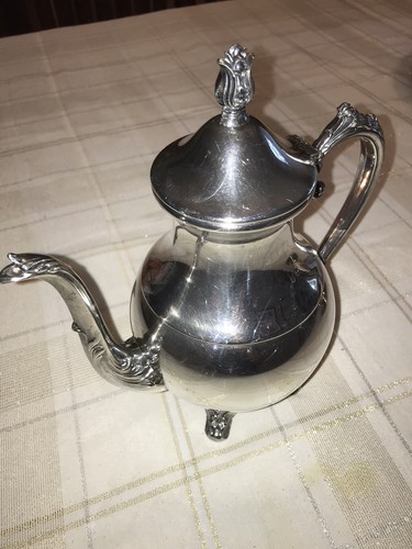 VINTAGE F B ROGERS SILVER CO 1883 PLATTIERT VERZIERT FUSS TEE KAFFEEKANNE KRUG  - Bild 17 von 24