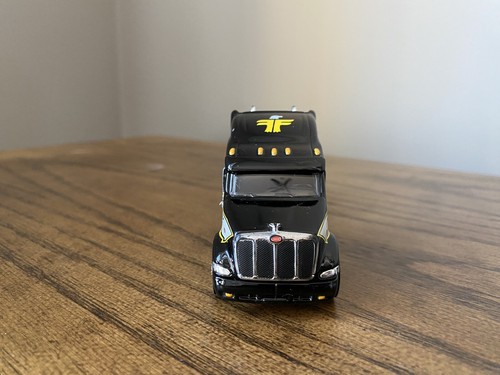 SpecCast 1/64 Scale Tractor Trailer Blains Farm And Fleet Peterbilt 387 - Picture 3 of 12