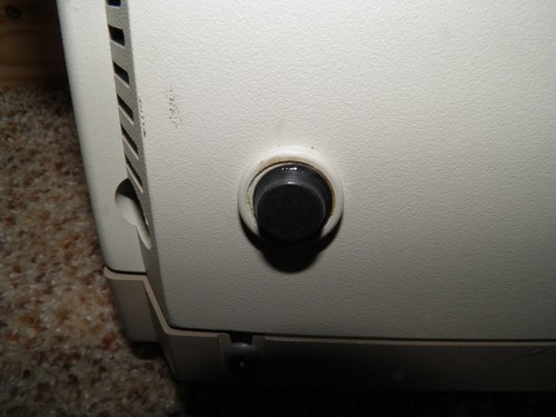 ColecoVision/ADAM compatible rubber feet (8 self-adhesive high quality feet)  - Picture 6 of 6