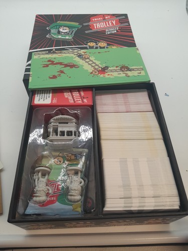 Trial by Trolley Edizione Deragliata Cianuro Felicità Gioco da Tavolo. Confezioni mai usate - Foto 3 di 5