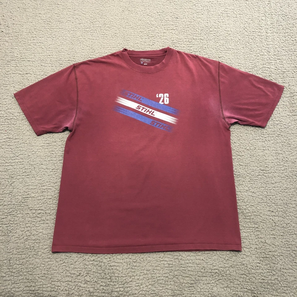 Camiseta Stihl Para Hombre 2XL Roja Borgoña '26 Spellout Manga Corta Cuello Redondo Camiseta Foto 3 de 4