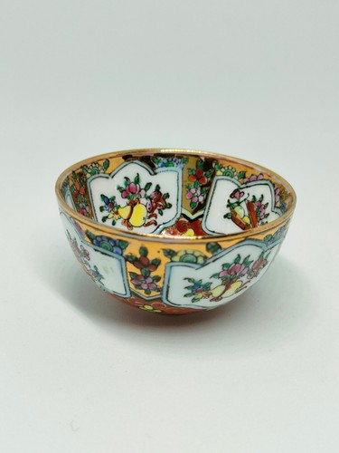 Chinese Canton Porcelain Small Sake/ Tea Cup with Original Box Rare 2" Vintage - Picture 6 of 19