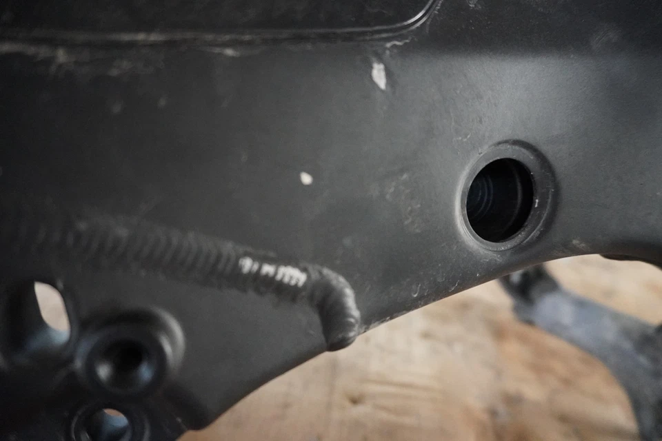 08 KAWASAKI ZX10 ZX 10 MAIN FRAME DAMAGED F-5 Foto 4 de 4