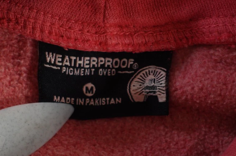 Montauk Yacht Club Sudadera con Capucha Para Hombres Mediana Roja Impermeable Pigmento Teñido Sudadera Foto 2 de 4