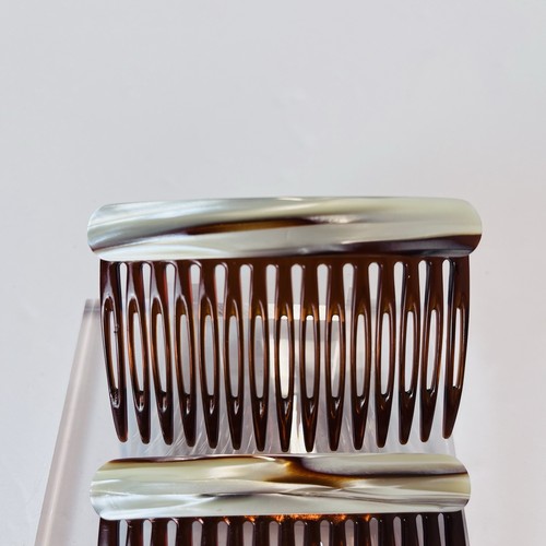 Vtg French Handmade Marbled Lucite Hair Combs - 3x2” - 1970s - Made In France - Picture 3 of 5