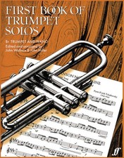 First Book of Trumpet Solos : Erstes Spielbuch fur B-Trompete und Klavier / B...