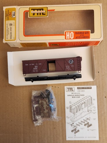 TML HO Scale Great Northern 50 Ton ARA Outside Braced Box Car - Picture 3 of 4