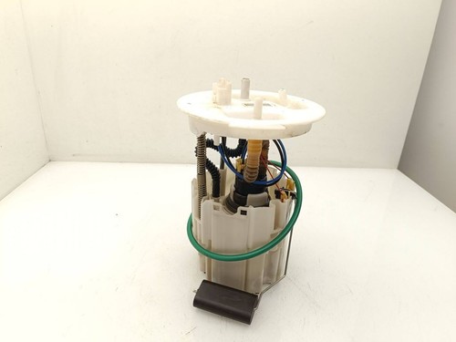Volvo V60 2016 Diesel/electricity in tank fuel pump level sender 31321316 - Picture 2 of 4