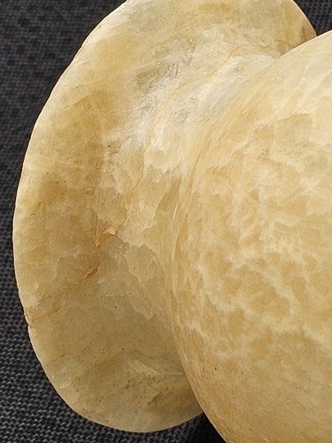 Egyptian Style Alabaster Hand Carved Vase - 4.75" Tall - Estate Item, See Pics - Picture 9 of 18