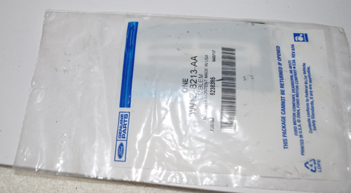 NEW Plastic Front Bumper Grille Emblem Badge Factory Sealed Package 3W1Z-8213-AA - Picture 5 of 6