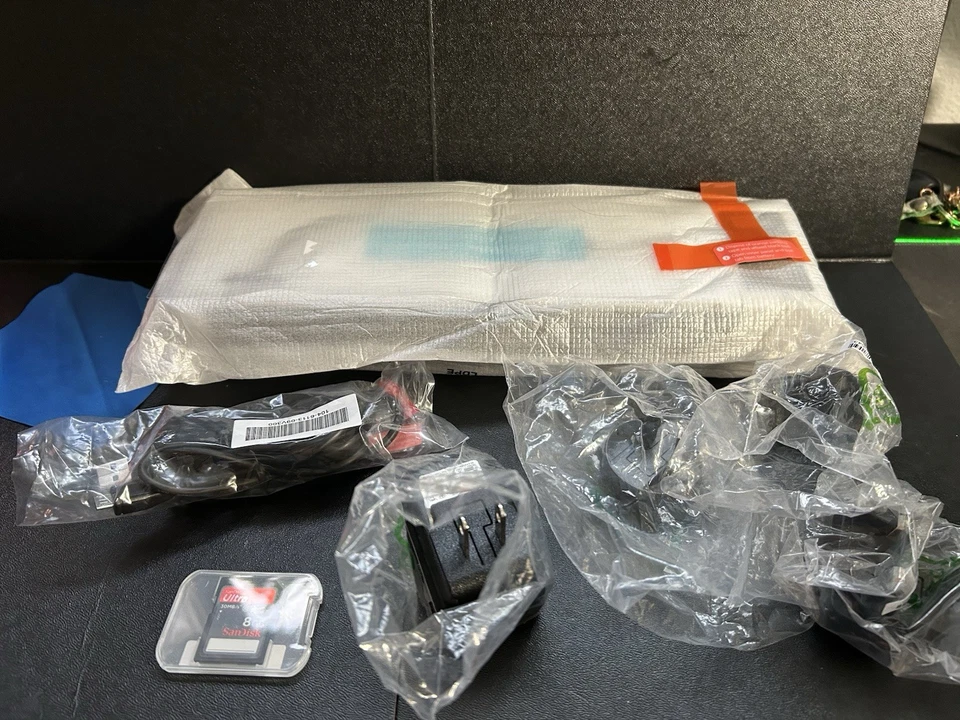 Doxie Q DX320 Wireless Rechargeable Document Scanner with Automatic Feeder - Image 2 of 4