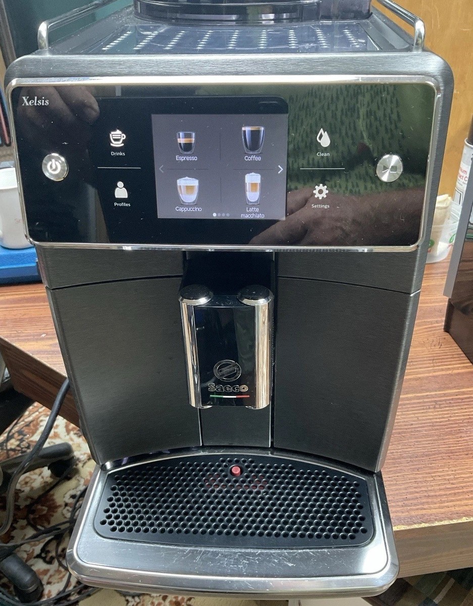 Saeco Xelsis SM7684/04 Automatic Espresso Machine - Titanium