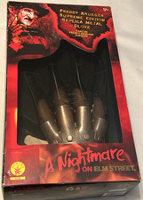 Nightmare On Elm Street Freddy Kreuger Supreme Edition Metal Glove Rubies in Box