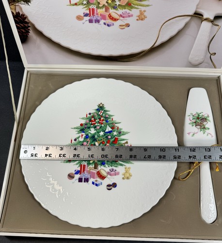 Mikasa Bone China Christmas Spirit Cake Plate & Server Set - Picture 8 of 12