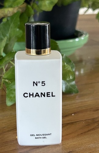 CHANEL No 5 GEL MOUSSANT BATH GEL 3.4 FL oz 100 mL 90-95% Full