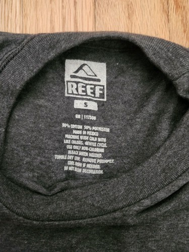 Reef Grey Graphic Short Sleeve T-Shirt Men's Size S - Picture 2 of 6