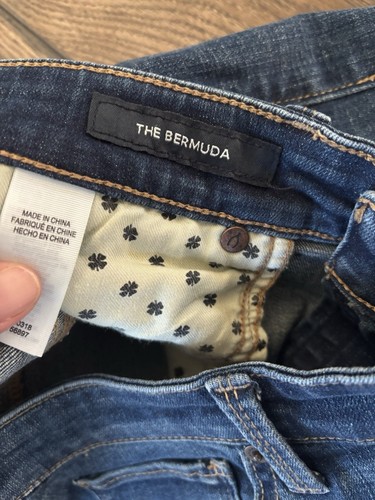 Lucky Brand The Bermuda Blue Denim Jean Shorts Women's Size 6 Mid Rise - Picture 5 of 6