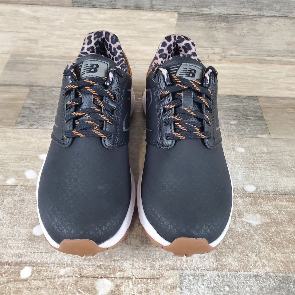 Tênis de golfe New Balance Brighton feminino tamanho 7.5 D atlético preto chiclete spike - Imagem 2 de 4