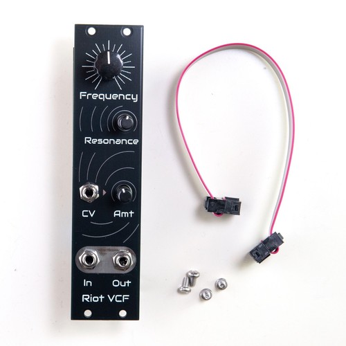 Riot VCF / Analog Low Pass Filter Module For Eurorack Module Synth - Picture 2 of 7