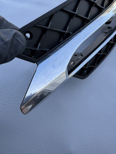 12-15 Mercedes W204 C250 Front Left Daytime Running Fog Light Fog light Trim OEM - Picture 9 of 11