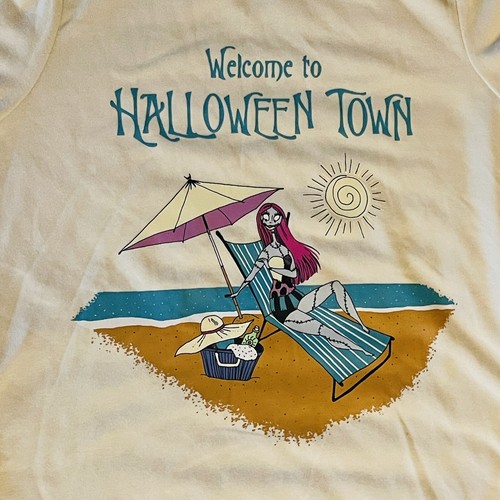 Welcome to Halloweentown Sally Sweatshirt Medium Nightmare Before Christmas NBC - Afbeelding 1 van 6