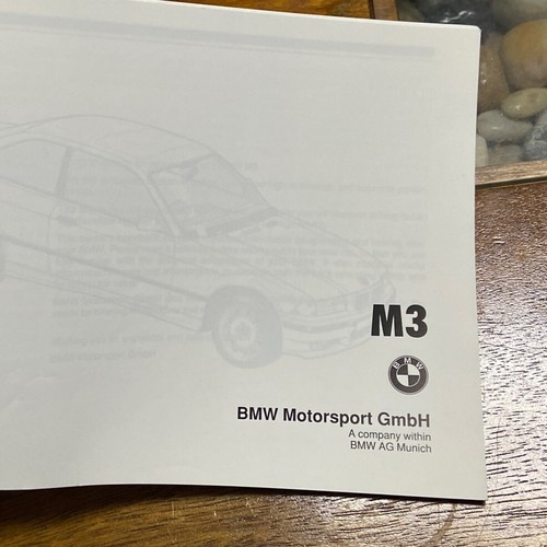 GENUINE BMW M3 COUPE OWNERS INSTRUCTION MANUAL HANDBOOK 3.0 S50 E36 1992-1995 - Picture 2 of 4