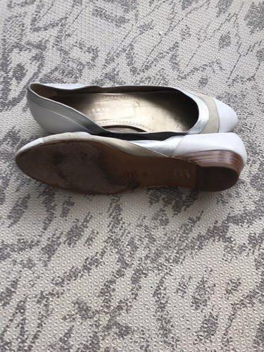 theory flat beige shoes size 39/ 8.5 - Picture 3 of 5