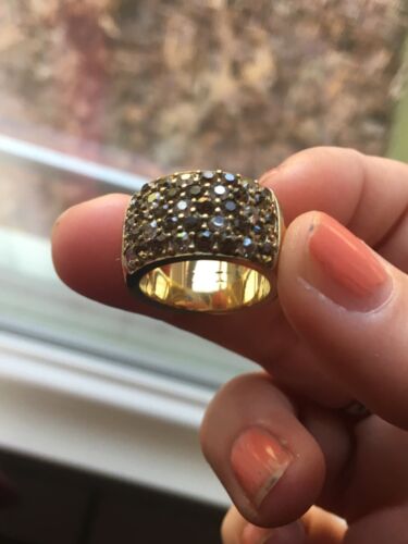 Dazzling Dyrberg/Kern vintage gold tone ring with 