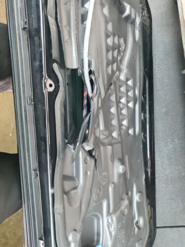 BMW E81 E82 E88 1 SERIES COUPE CONVERTIBLE DRIVER SIDE DOOR BLACK 475 - Picture 9 of 10