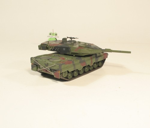 1:72 Tanks Ariete LAV Panzer 2A5 Leopard Panzerhaubitze M1128 Stryker Centauro - Bild 21 von 31