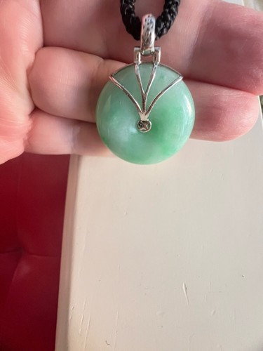 Circle Donut. Apple Green Jadeite Jade 18K White Gold W/Diamonds Bail Pendant - Picture 11 of 12