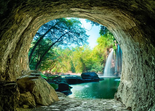 Fondo fotográfico de vinilo vista cueva bosque junto al lago cascada 10x8 pies - Imagen 2 de 10