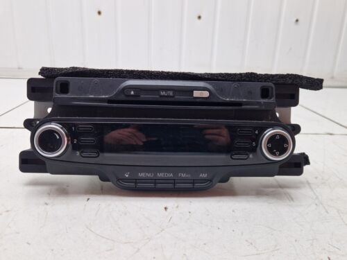 Alfa Romeo Giulietta Radio Stereo CD Player Head Unit 7642322316 2010-2020 - Picture 8 of 24