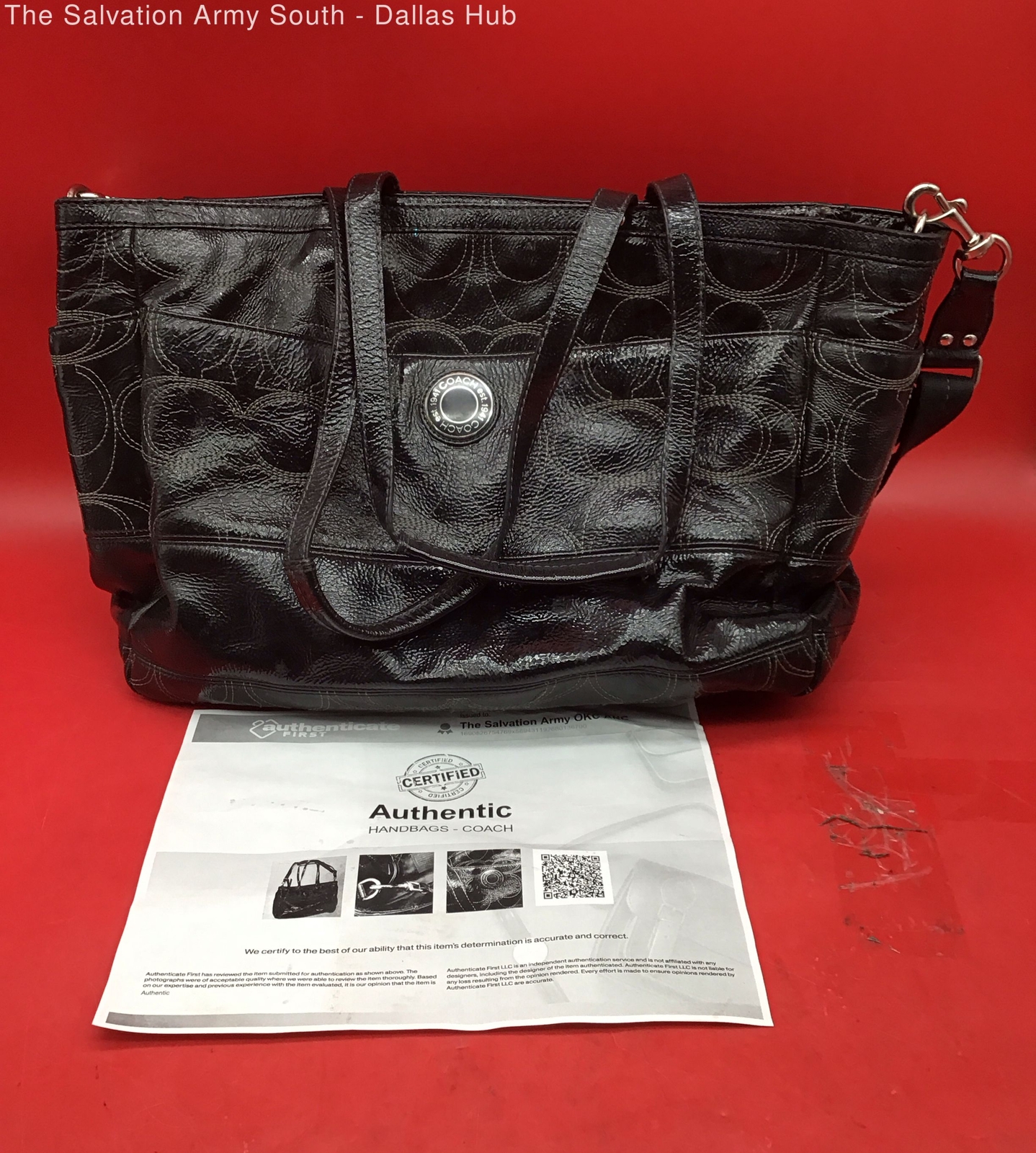 Authenticated Coach black leather diaper bag (needs c… Gem