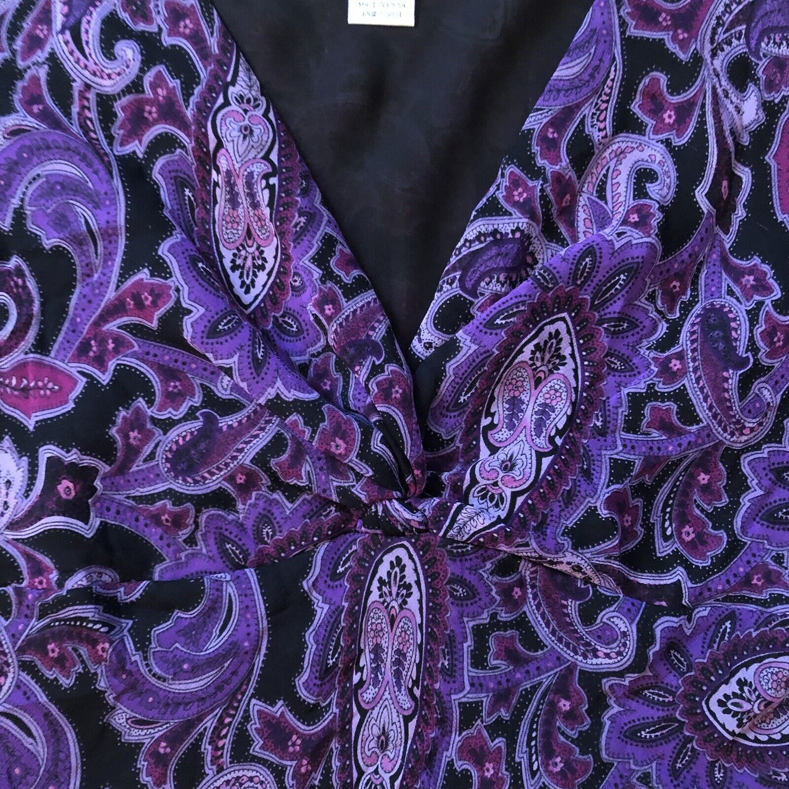 Vintage Y2K Silk Purple Paisley Print V Neck 3/4 … - image 2