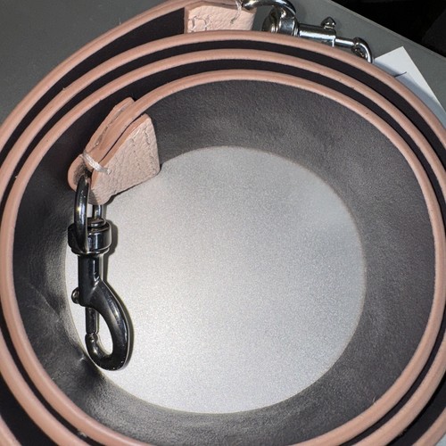 Cinghia per chitarra Rebecca Minkoff floreale chiaro rosa azteca nuova con etichette cinturino borsa - Foto 2 di 7