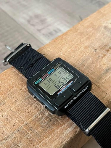 CASIO W-500 HONDA RACING 80's wristwatch with new battery 2402M* - Picture 5 of 10