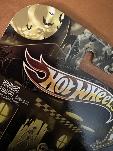 HOT WHEELS Ghostbusters Ecto-1 Kroger Halloween Exclusive Edition Pumpkin - Picture 8 of 8