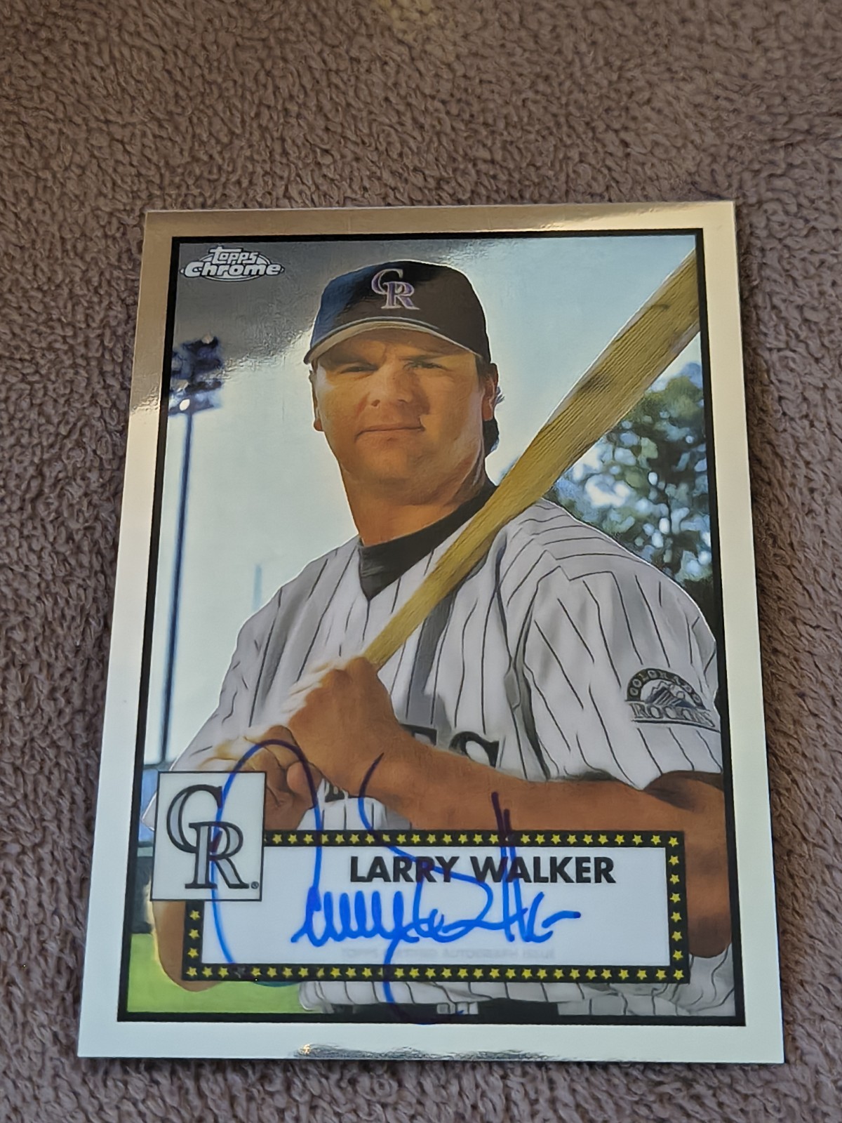 2021 Topps Chrome Platinum Anniversary - Autographs Larry Walker #PA-LW (AU)