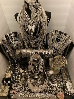 Huge Estate jewelry Lot Redesign great For Craft Junk silver tone costume 8.9lbs