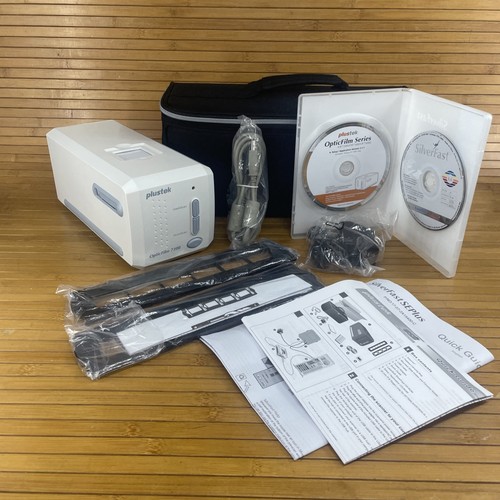 Plustek OpticFilm 7300 35mm SLIDE SCANNER + BOX + CORDS +CASE - 第 1/24 張圖片