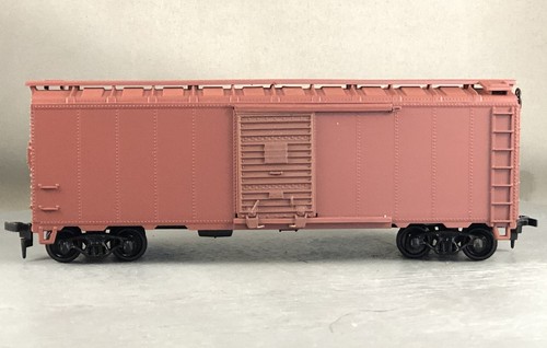 Athearn - undekoriert (braun lackiert) - 40' Box Car + Wgt # keine (Lot D)