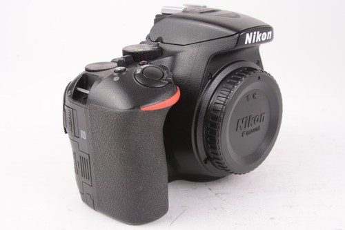 Nikon D5600 24.2MP Digital SLR Camera Body Shutter Count 35,000 #T-33821 - Picture 2 of 10