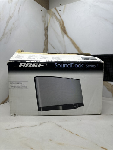 bose sounddock series Il Digital Music 30 pin /older iPods & iPhones bose sound - Picture 1 of 9