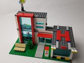 LEGO City 4429 Helicopter Rescue Complete Hospital Ambulance Emergency