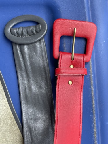 VTG Lot 2 Women's 33.5” Belts Leather Red Retro Gray 80s 90s Wrap - Picture 4 of 4